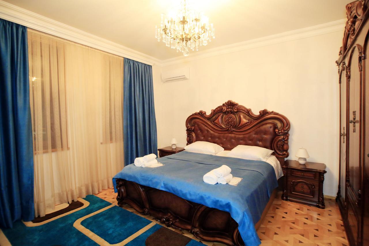 Old District Apartment คูทายสิ ภายนอก รูปภาพ