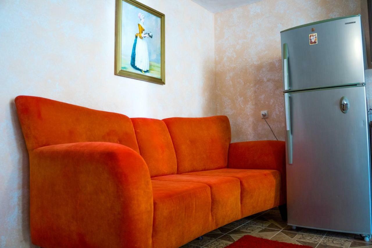 Old District Apartment คูทายสิ ภายนอก รูปภาพ